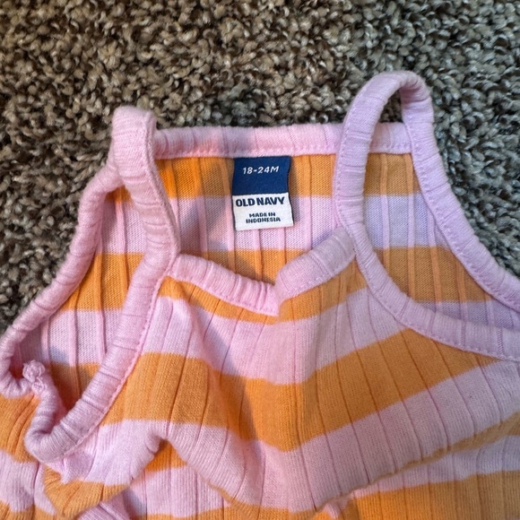 Old Navy Toddler Matching Set - Pink and Orange, size 18-25m GUC - Picture 4 of 4